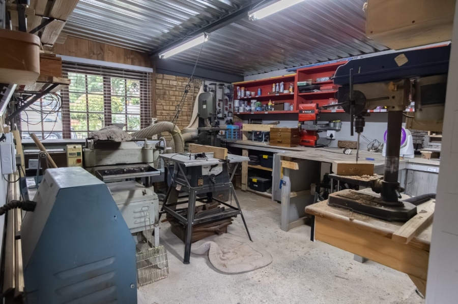 3 Bedroom Property for Sale in Safari Gardens North West